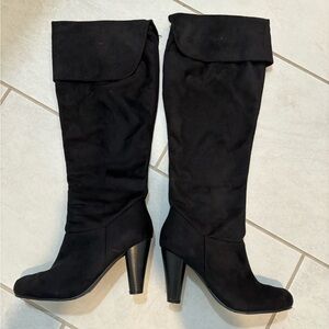 Venus - Suede Boots - Size 7